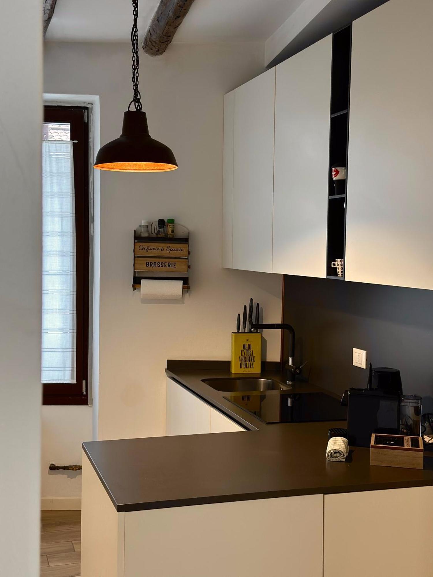 Contessa Reina Apartment Como Bagian luar foto